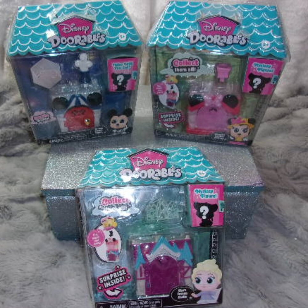 T-144 NEW SEALED SET OF 3 DISNEY DORRABLES WITH MYSTERY FIGURE